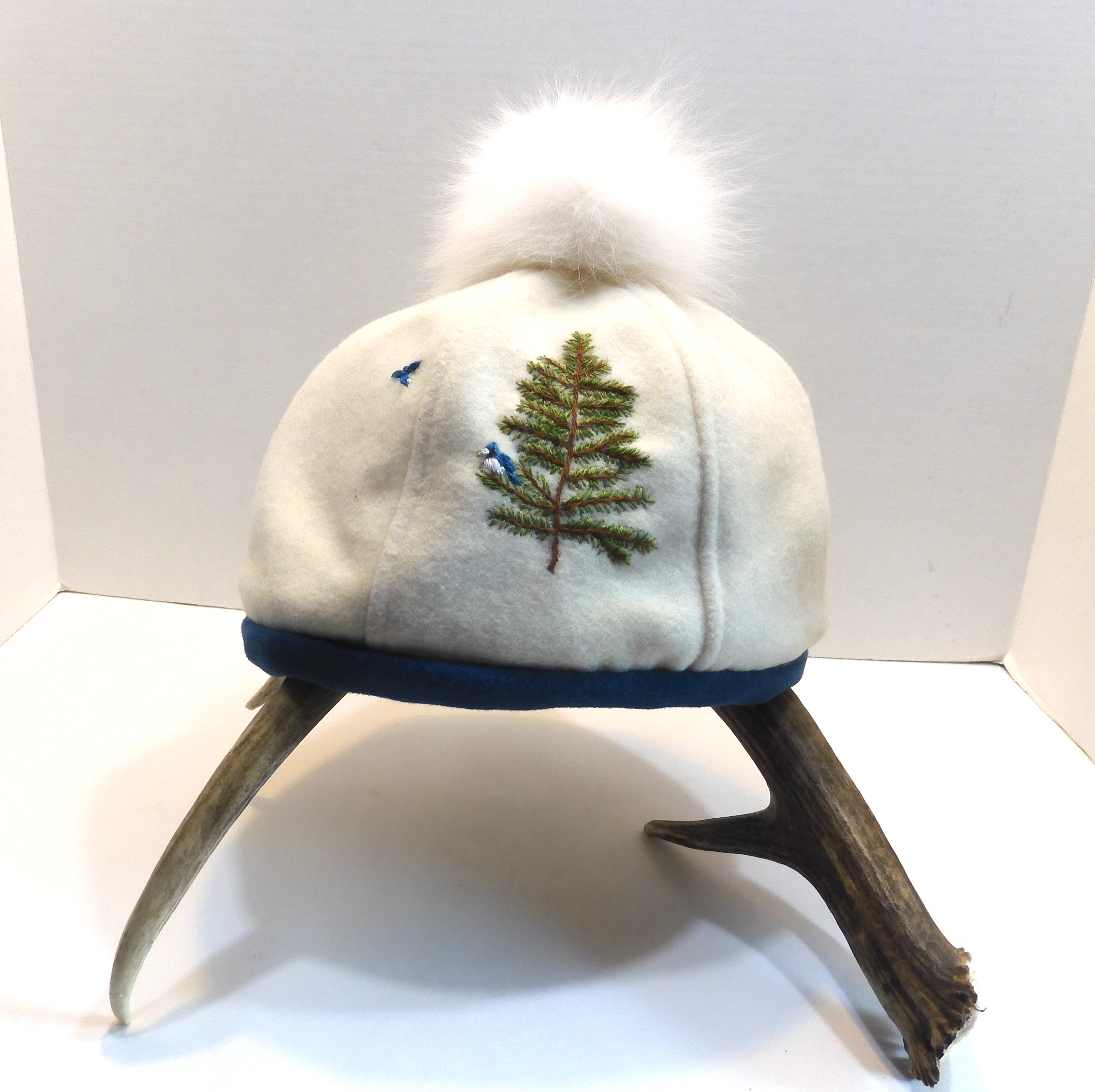 BeretCreamConiferDec23
